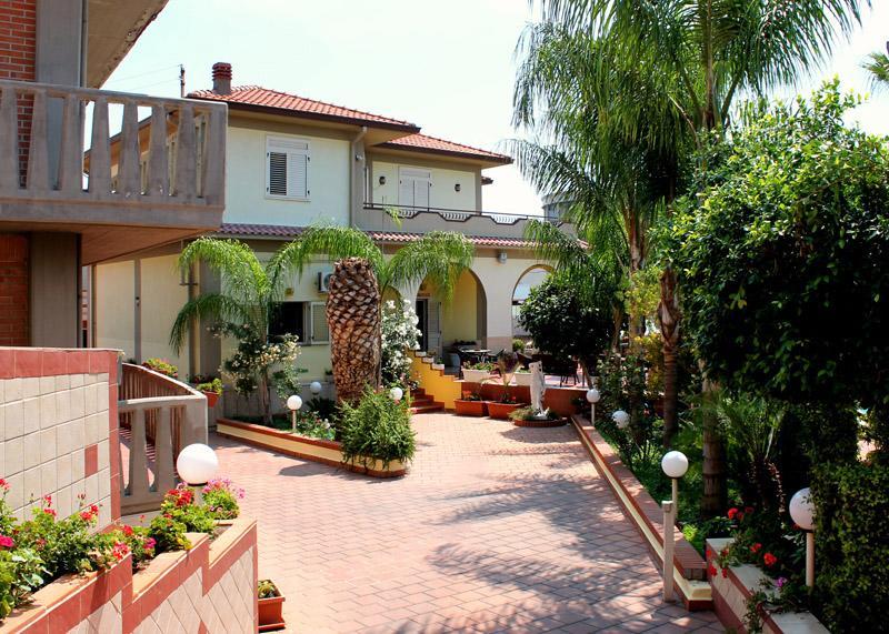 Hotel La Villa Misterbianco Luaran gambar